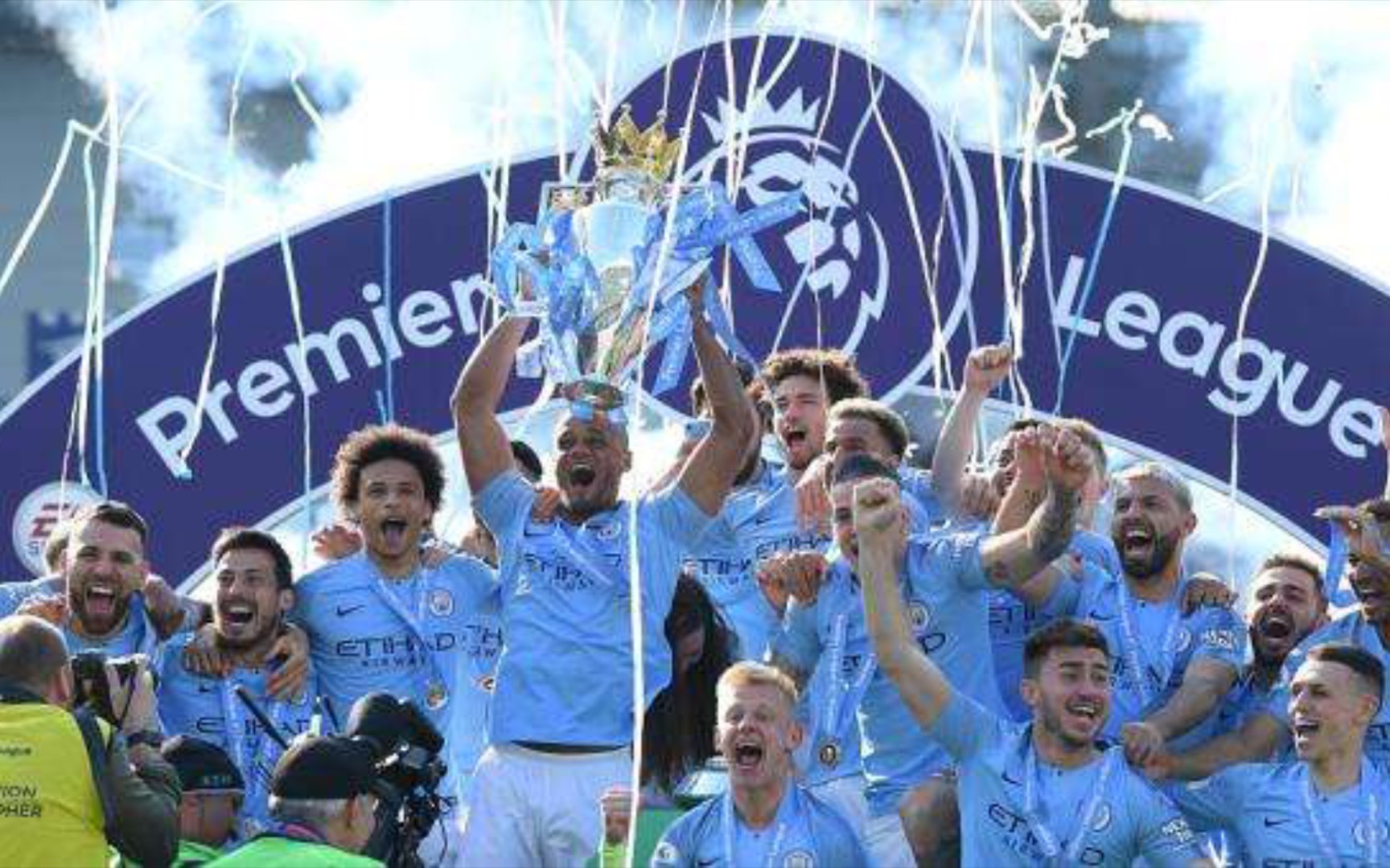 还进行了技 还进行了技